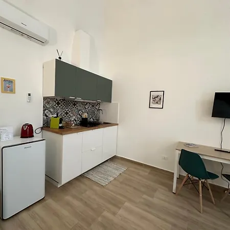Casa Garruba 99 Apartment Bari Exterior photo
